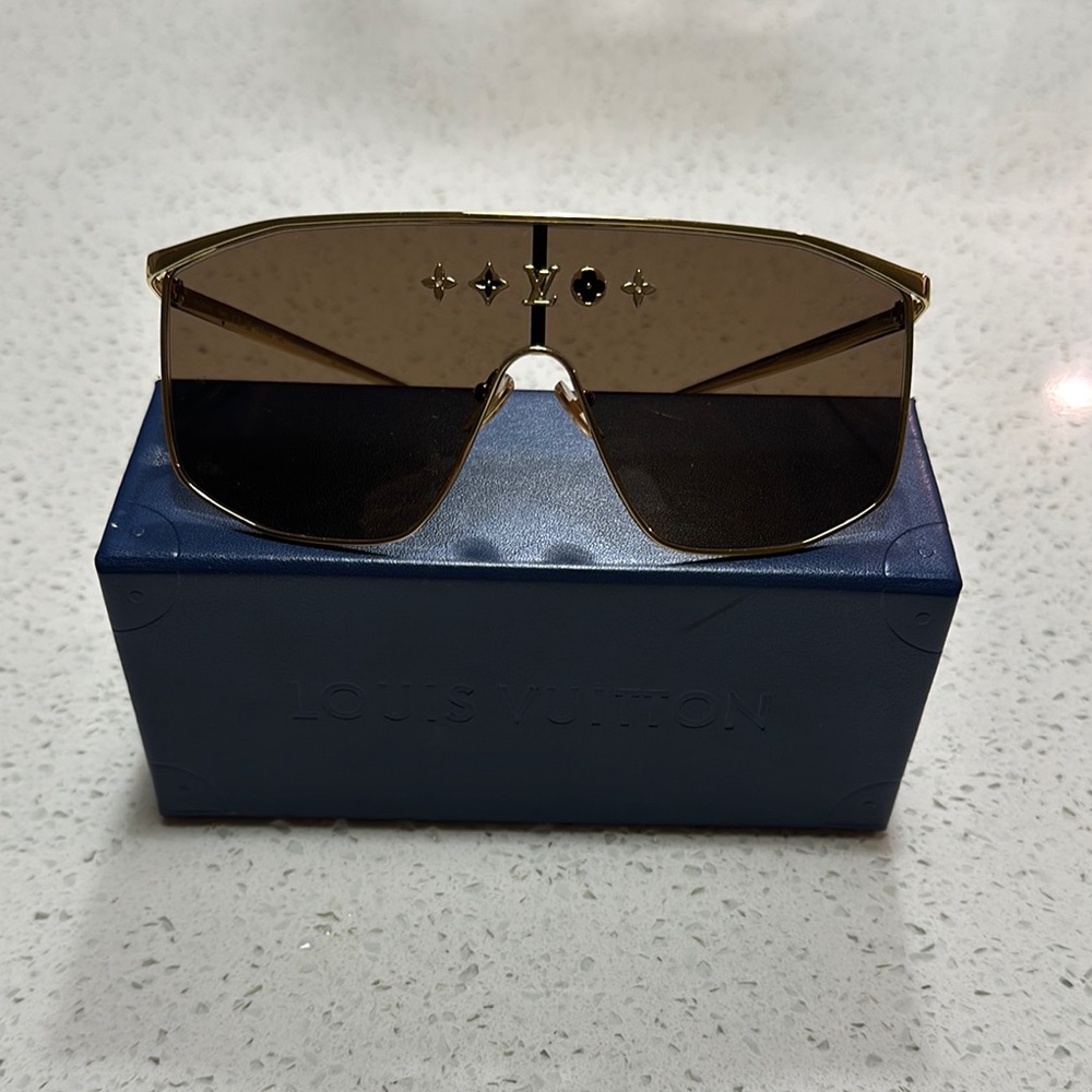 Louis Vuitton Gold Rim Sunglasses